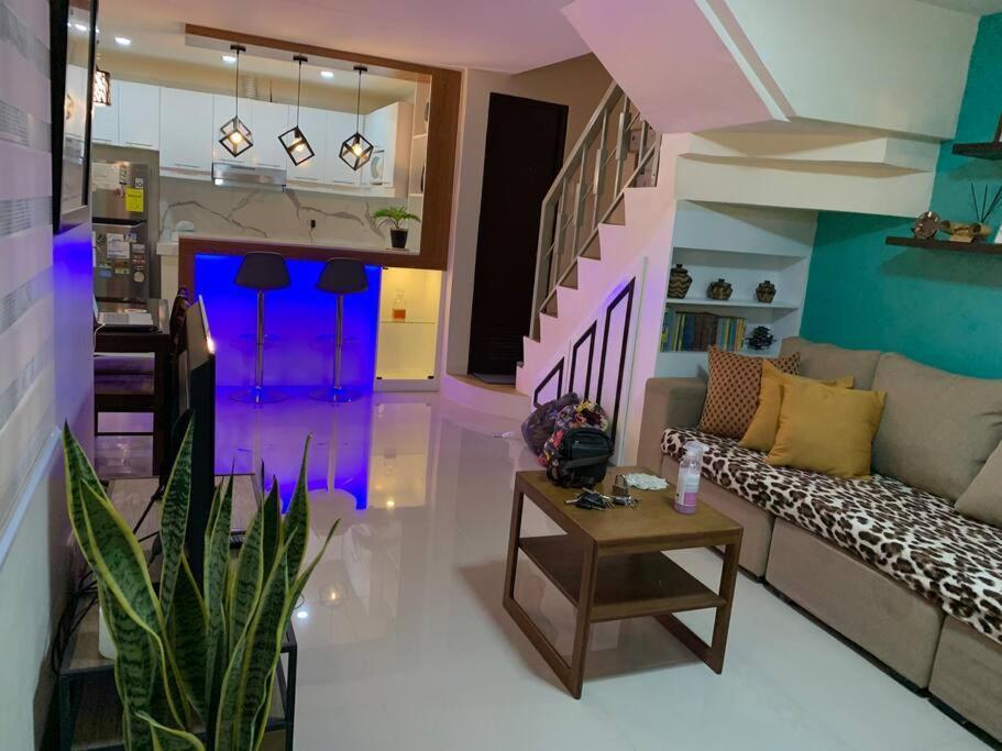 Mansfield W Parking - Fully Airconditioned Angeles Bagian luar foto